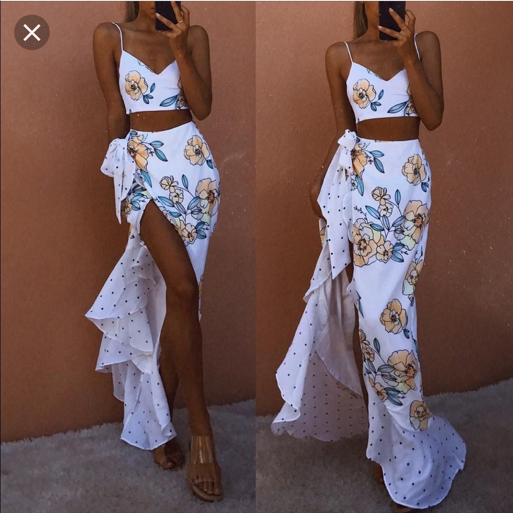 🚫SOLD🚫 Sabo Skirt Zana Floral Top and Skirt XS